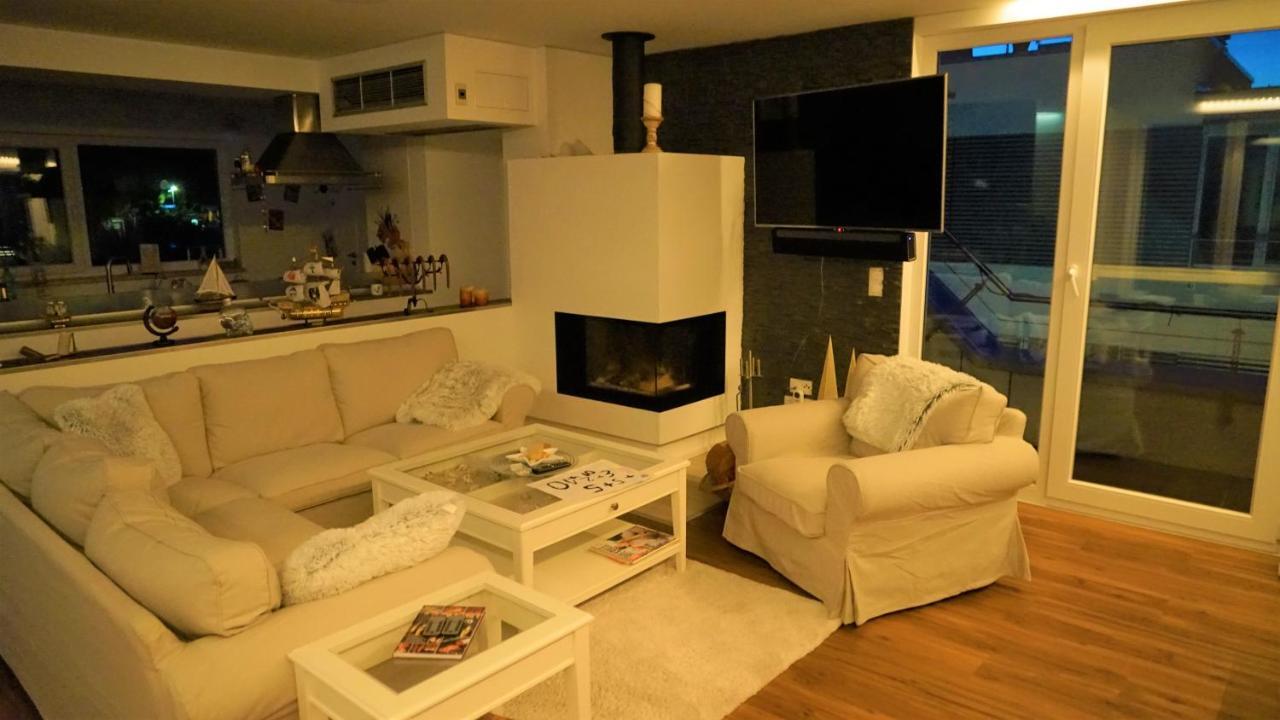 Schwimmendes Haus Robby II Villa Bitterfeld-Wolfen Buitenkant foto